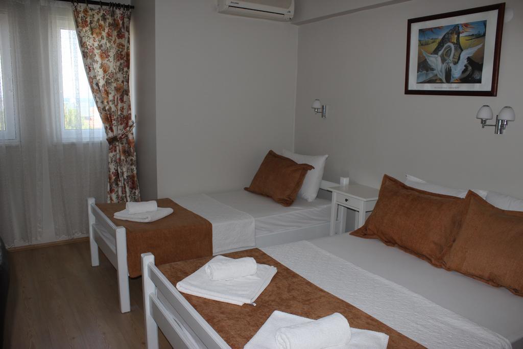 Ilyada Hotel Bozcaada Island ภายนอก รูปภาพ